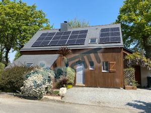 Panneaux solaires en surimposition sur toiture