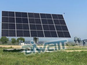 Tracker solaire type agricole - 20 panneaux solaires - 8 kW