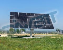 Une nouvelle installation tracker solaire de type agricole en Pays de la Loire
