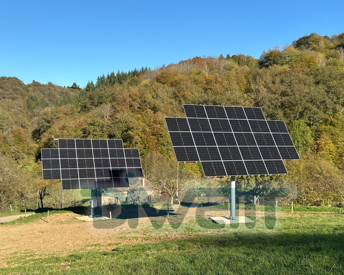 Deux suiveurs solaires DEGER D80 